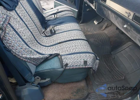 1985 Chevrolet C10 из США, поврежденный, VIN 1GCDC14H0FJ129793